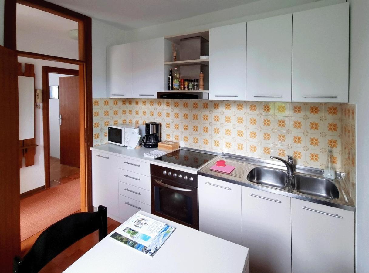 Beautiful Apartment With Picturesque View And Free Parking Portoroz Exterior photo